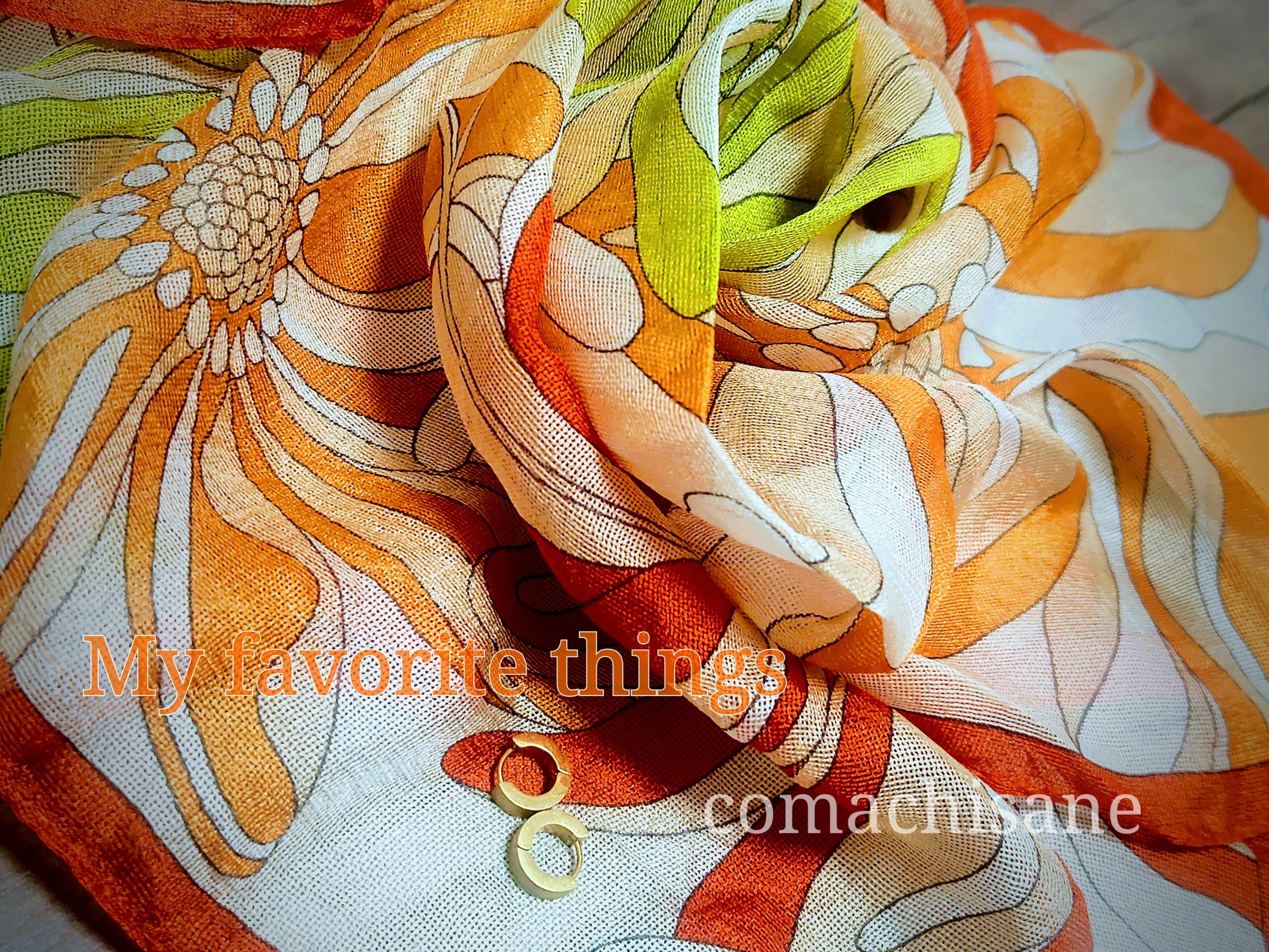 金木犀は気づけば残り香となり、指先の冷たさに冬を感じる頃